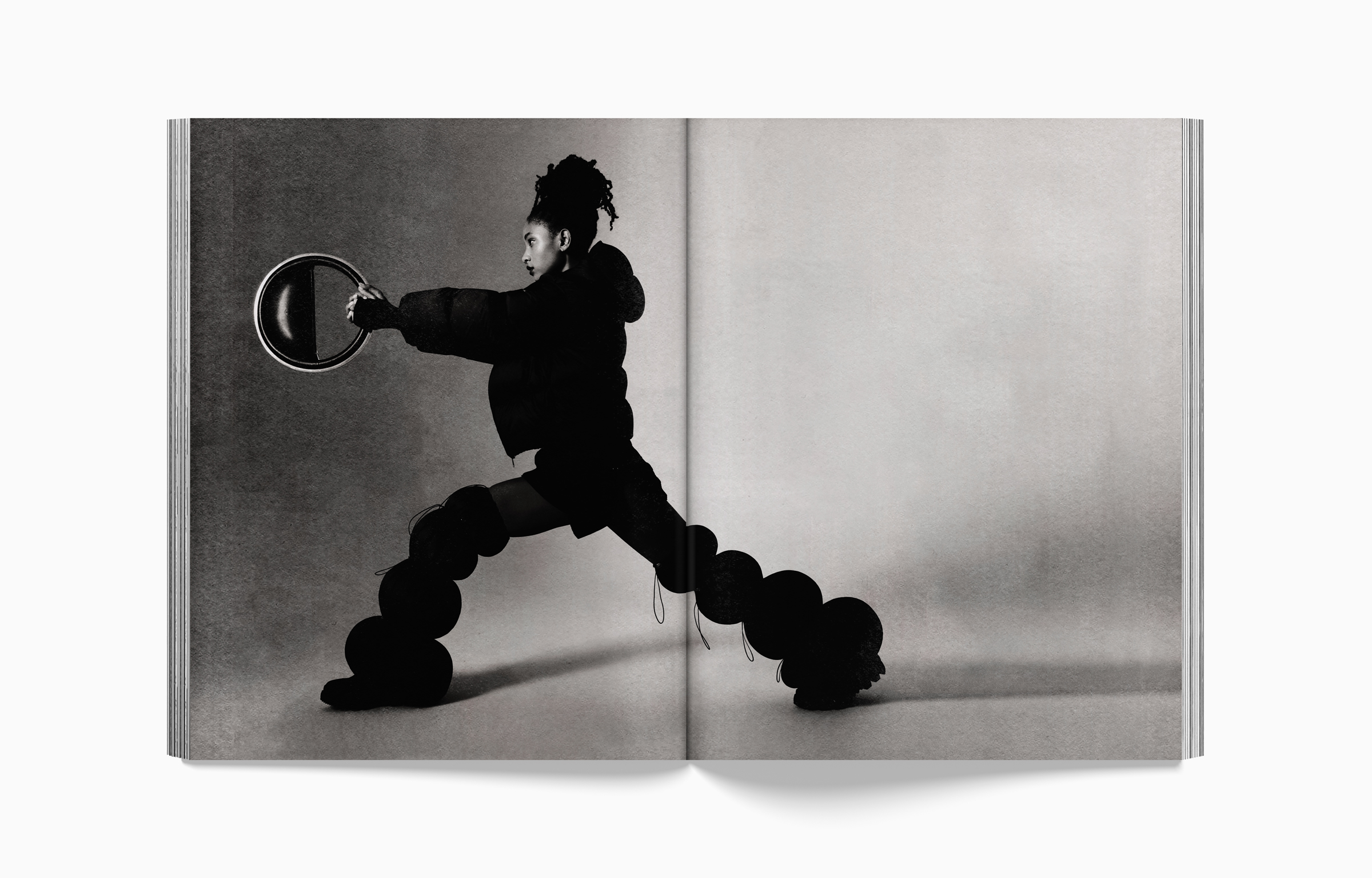 moncler-int7-annual-report-24-moya